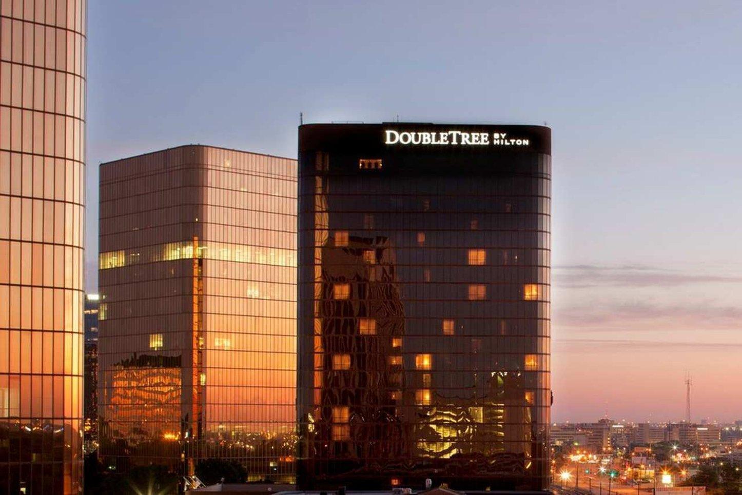 Doubletree By Hilton Hotel Dallas Campbell Centre Екстериор снимка